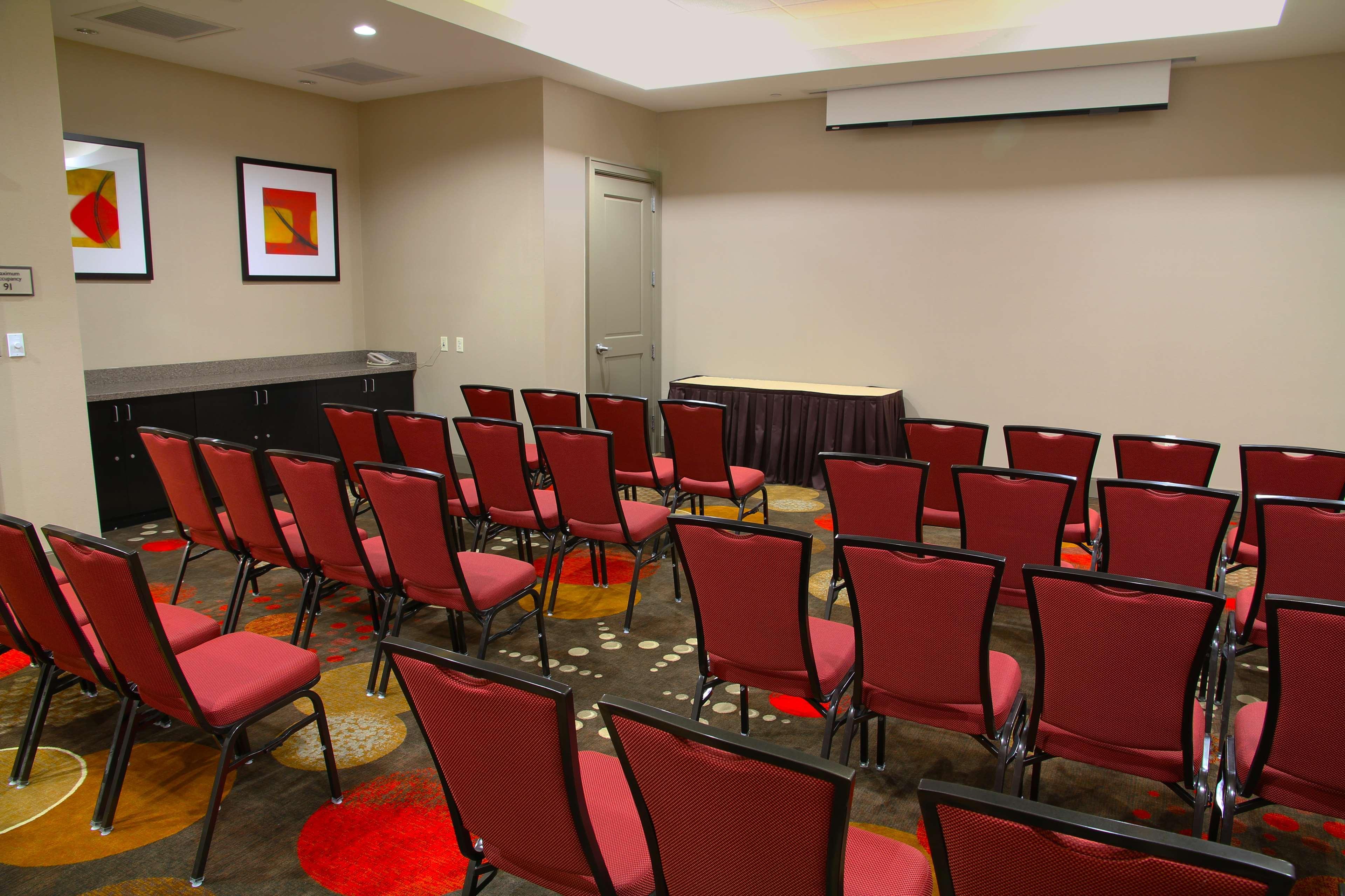 Embassy Suites Ontario - Airport Bisnis foto